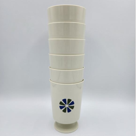 Retro Mid-Century Blue Green Daisy Flower Footed Plastic Cups by David Douglas - Picture 5 of 10